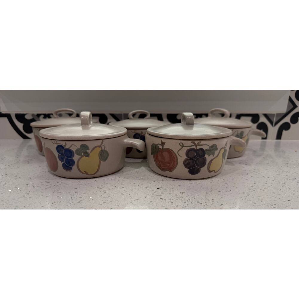 Vintage Set of 5 Casserole & Lid Country Harvest by Chatham Potters